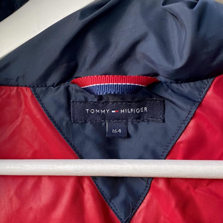 Пуховик Tommy Hilfiger для девочки 164