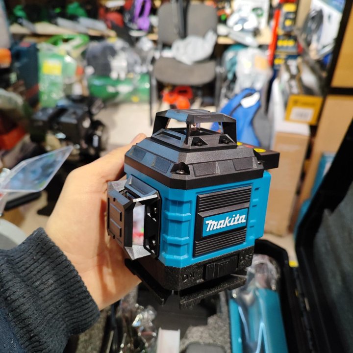 Новый лазерный уровень Makita 16 линия