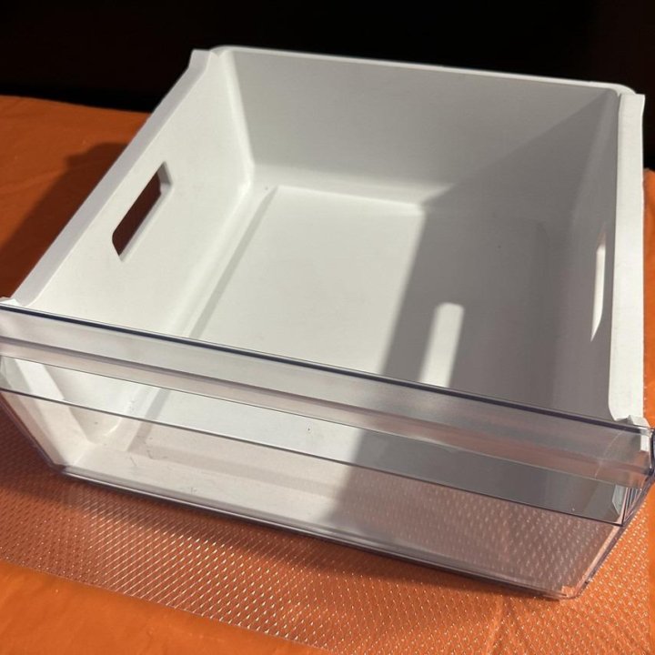 Средний ящик для холодильника Siemens Bosch