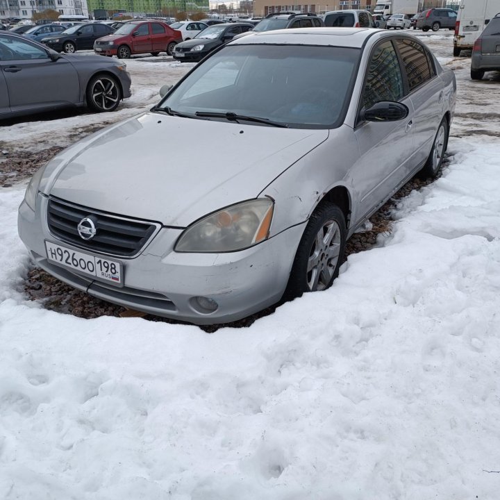 Nissan Altima, 2002