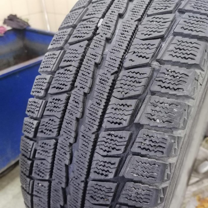 215/65R15 Dunlop запаска