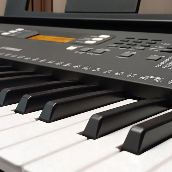 Синтезатор Yamaha psr e363