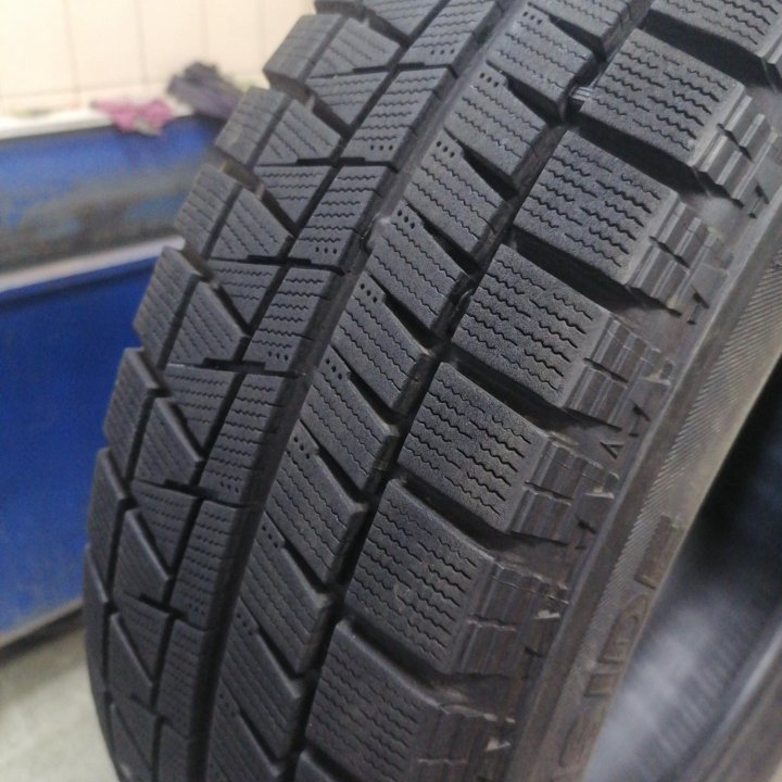 205/65R16 Bridgestone запаска