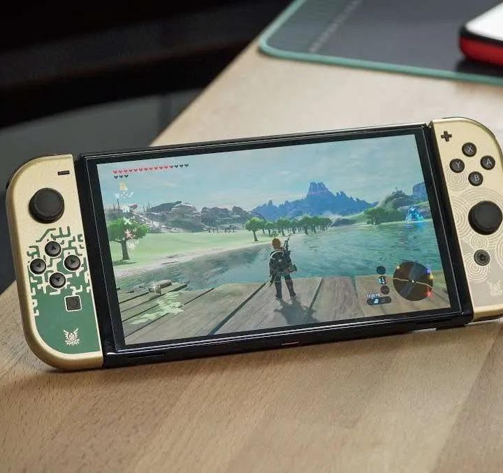 Nintendo Switch OLED 64GB (Новая)