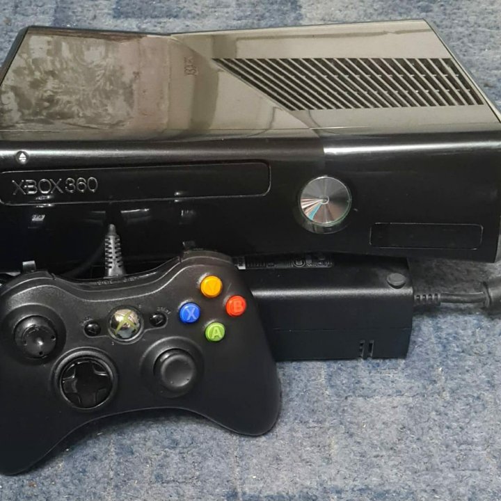 Xbox 360 + больше 80 игр