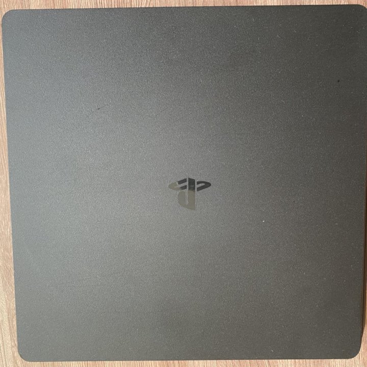 Sony PS4 slim 500