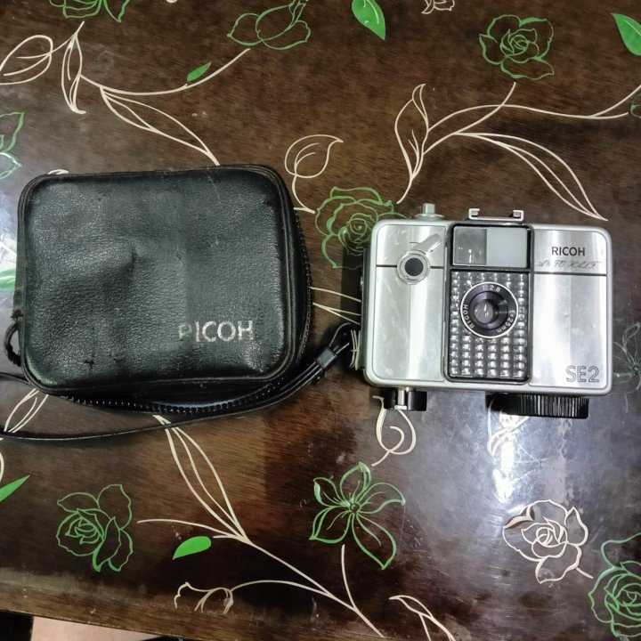 Продам фотоаппарат RICOH SE2