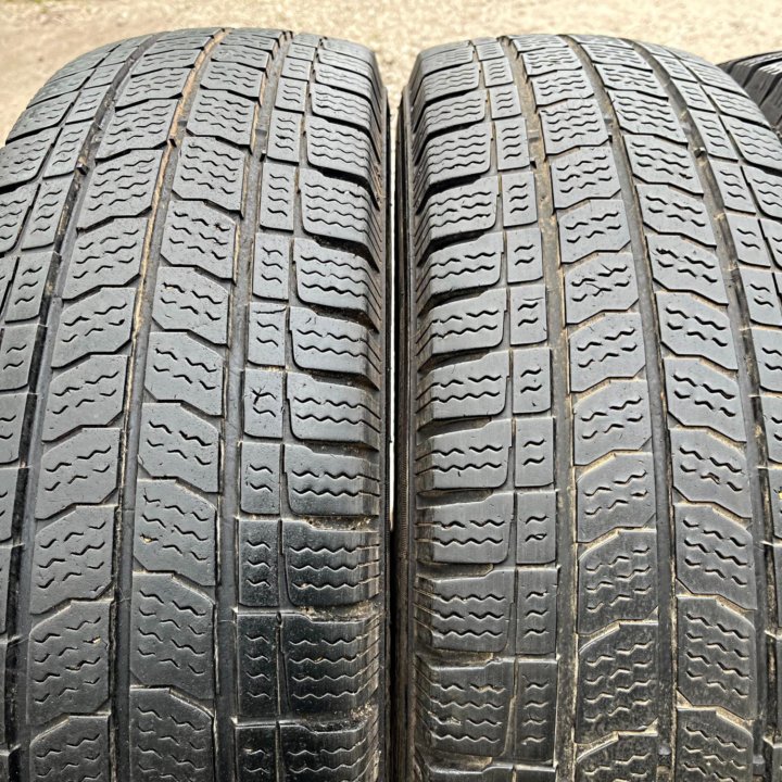 Зима Цешка Keber Кама Tigar 205/75 R16C