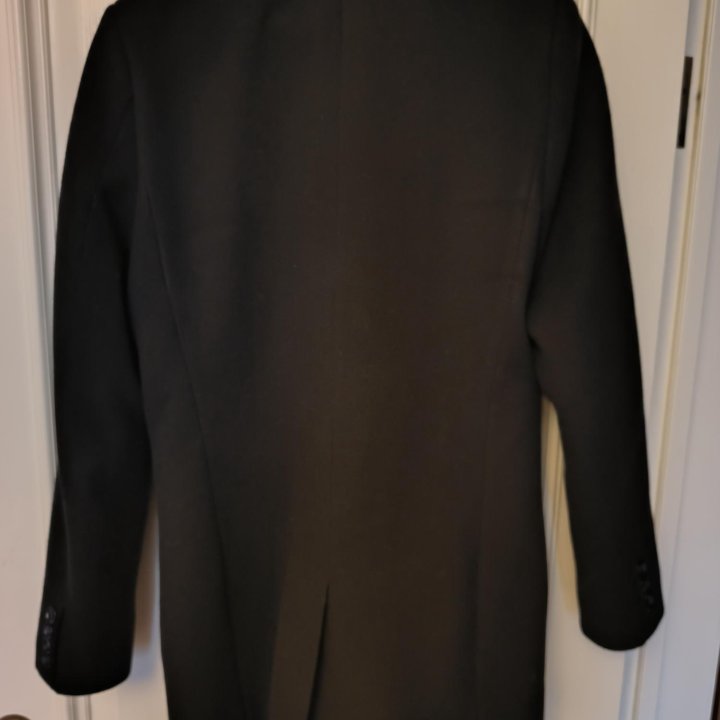 Продам пальто осеннее