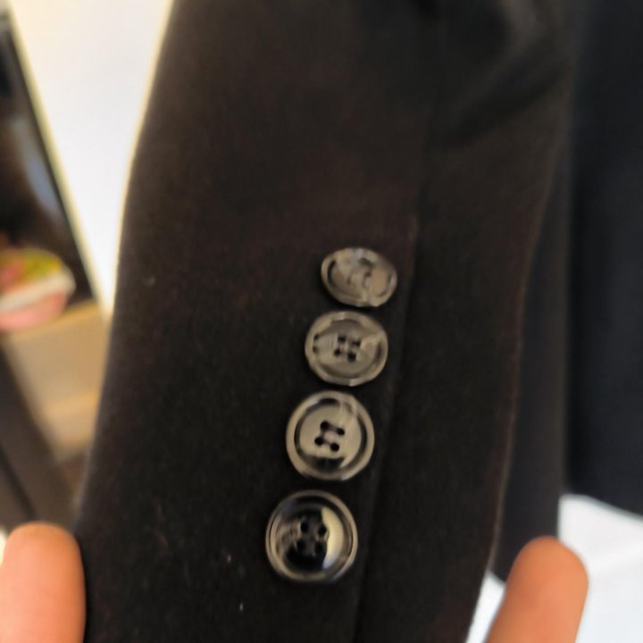 Продам пальто осеннее