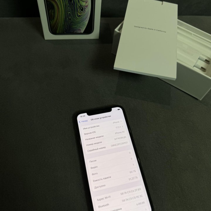 Продам iPhone XS 64Gb РСТ