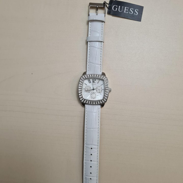 Женские часы Guess кожа оригинал с биркой