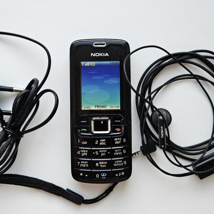 Кнопочный телефон Nokia 3110c