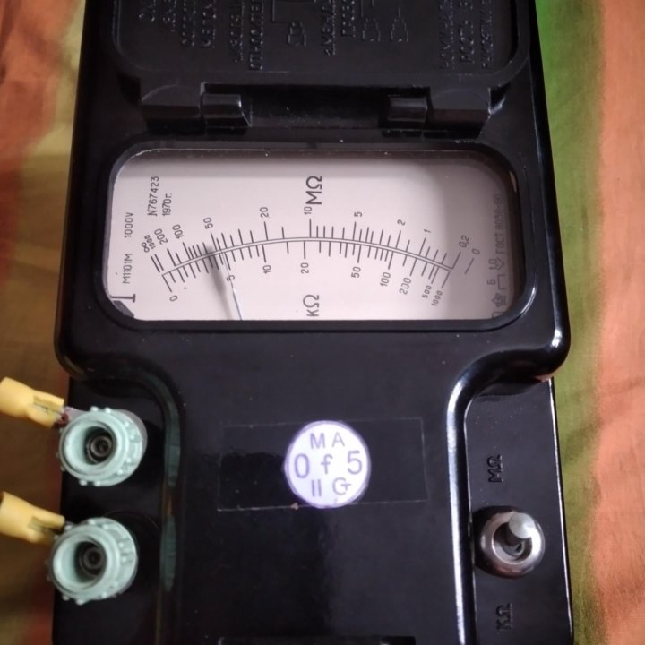 Мегаомметр