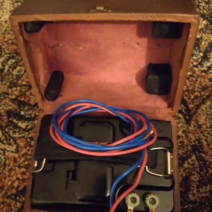 Мегаомметр