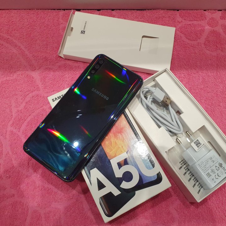 Samsung Galaxy A50 6/128GB