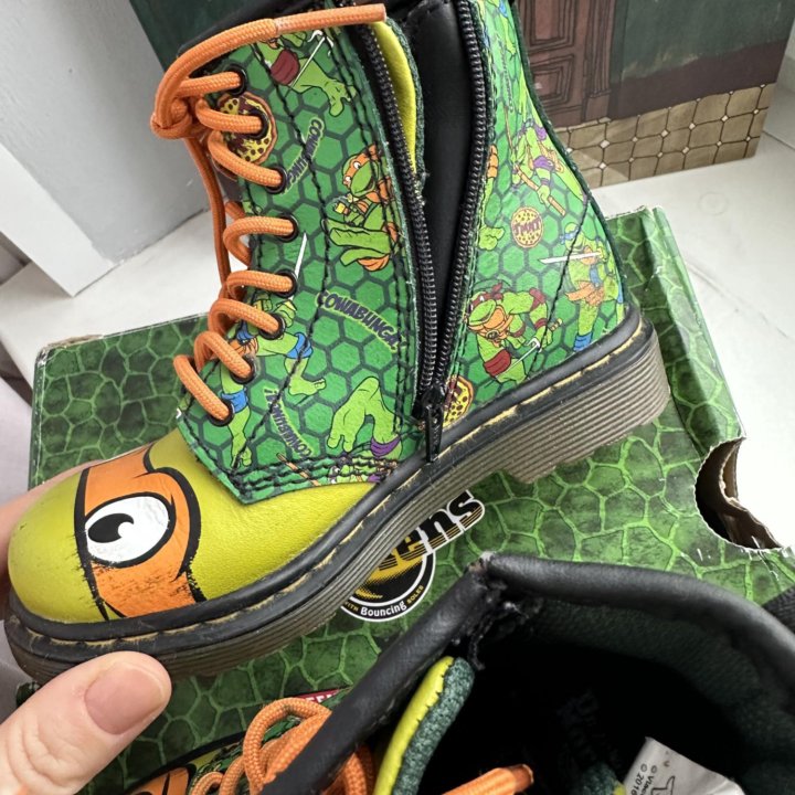 Ботинки dr.martens 24