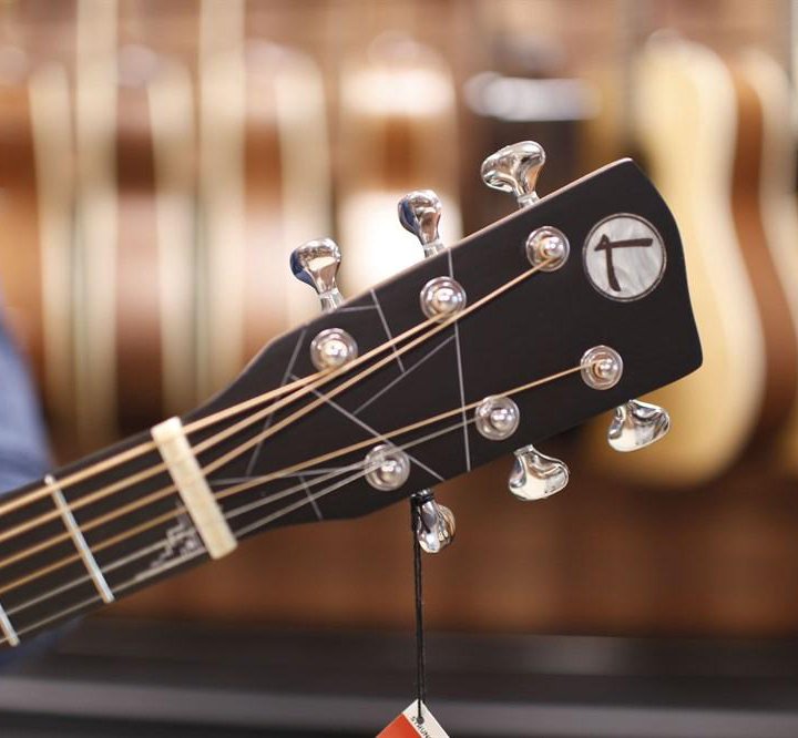 Luxars R2-K - Акустическая гитара, с вырезом, цвет