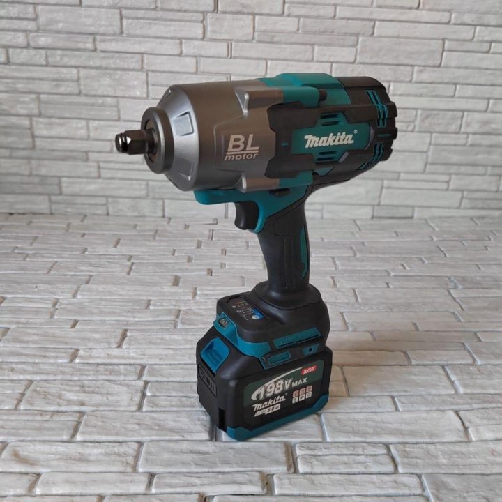 Аккумуляторные гайковёрты Makita, Dewalt