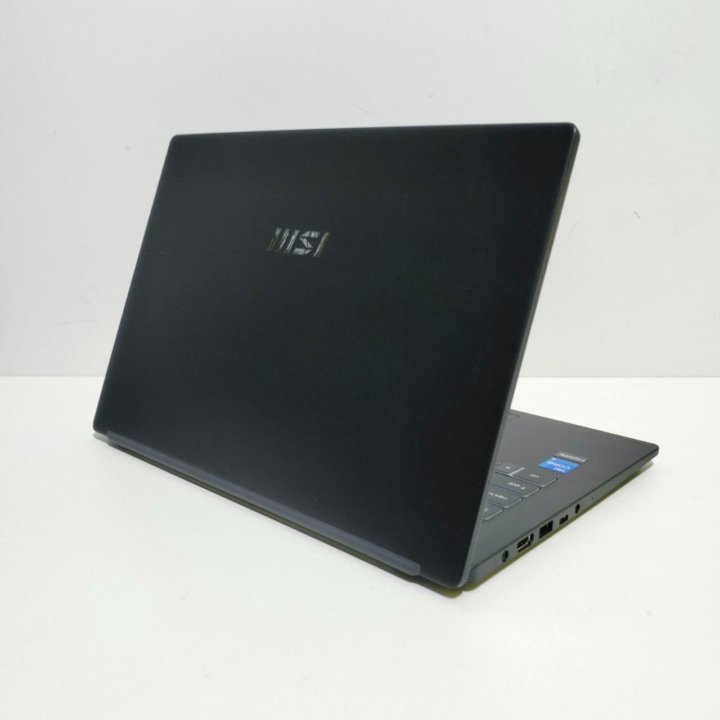 Ноутбук MSI Modern 14 C12M-233XRU Арт. Т66428