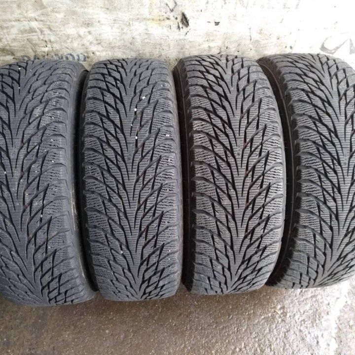 Шины 205 60 16 96R Nokian Tyres Hakkapeliitta R2