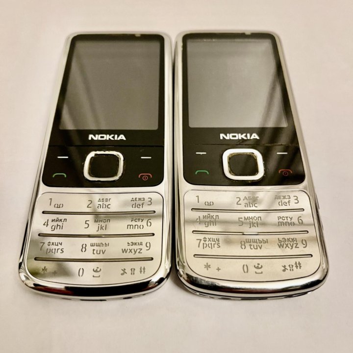 Nokia 6700 classic (оригинал) 2 шт