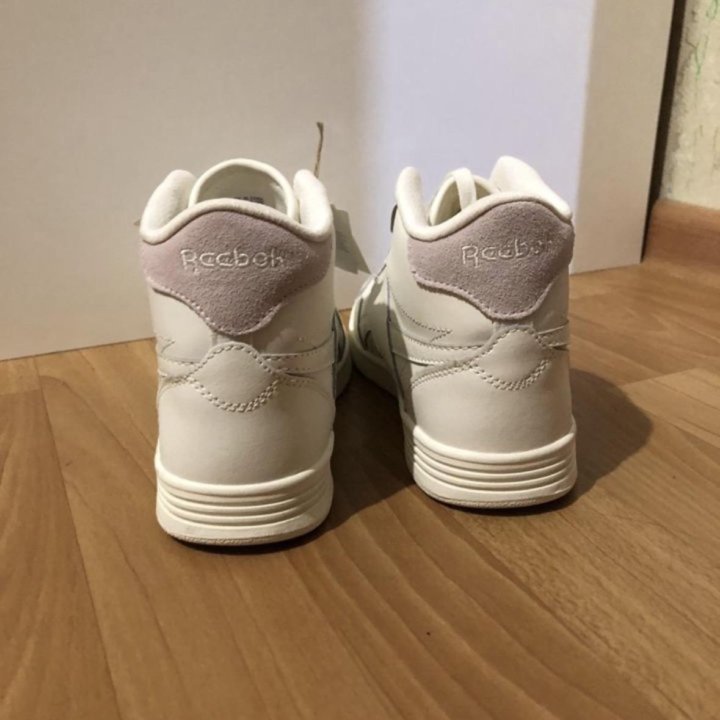 Кроссовки reebok 39