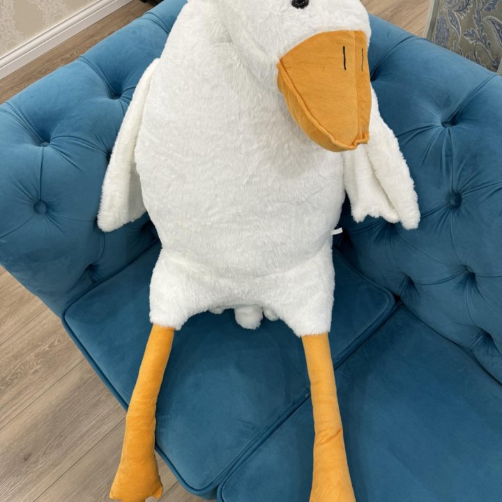 Гусь обнимусь