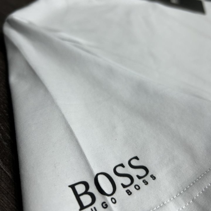 Футболка Boss