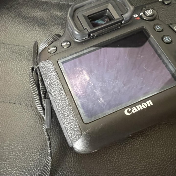 Зеркальный фотоаппарат Canon 6D body