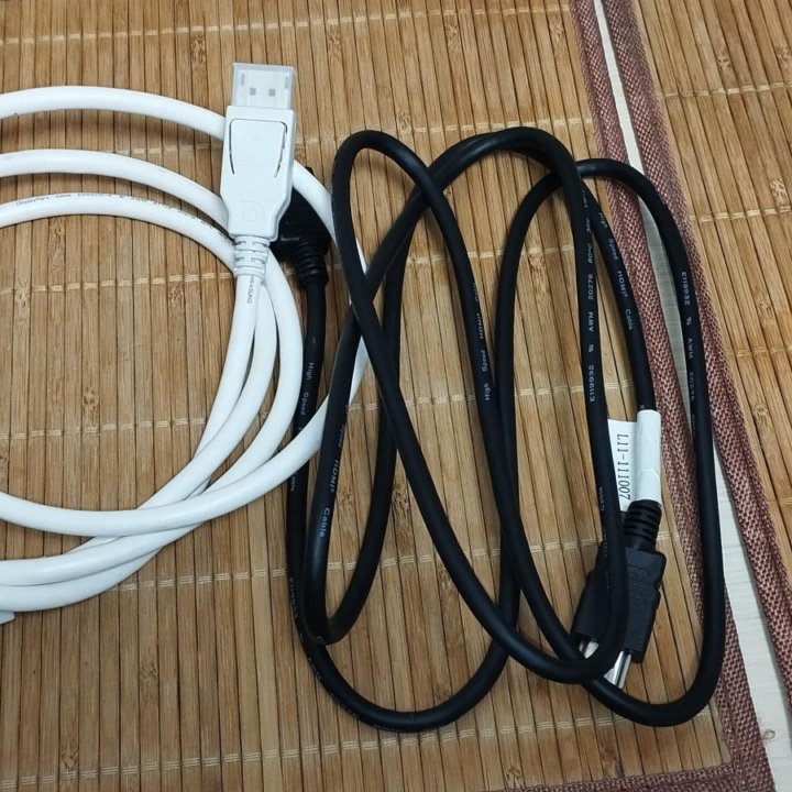 Кабели HDMI-HDMI 1.5м; DP-DP 1.8м