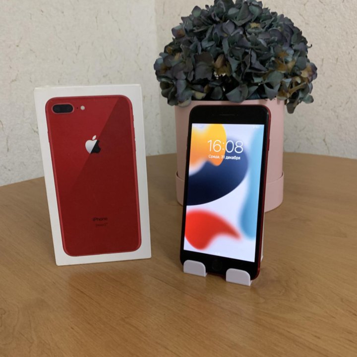 iPhone 8 Plus 64GB Red Product Ростест Идеал