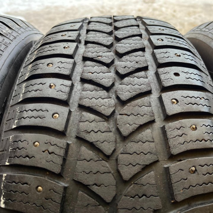 2 шт. Зима Тigar Sigura Stud 215/55 R16 97Т