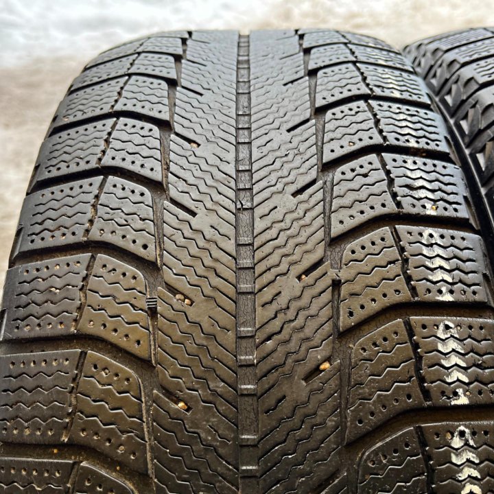 2 шт. Зима Michelin X-Ice XI2 205/55 R16 91T