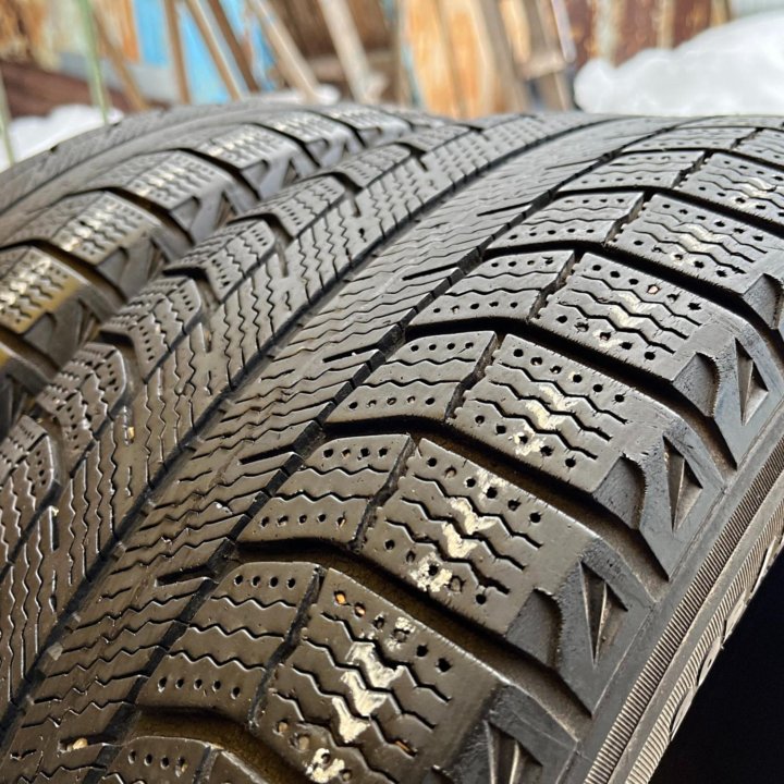 2 шт. Зима Michelin X-Ice XI2 205/55 R16 91T