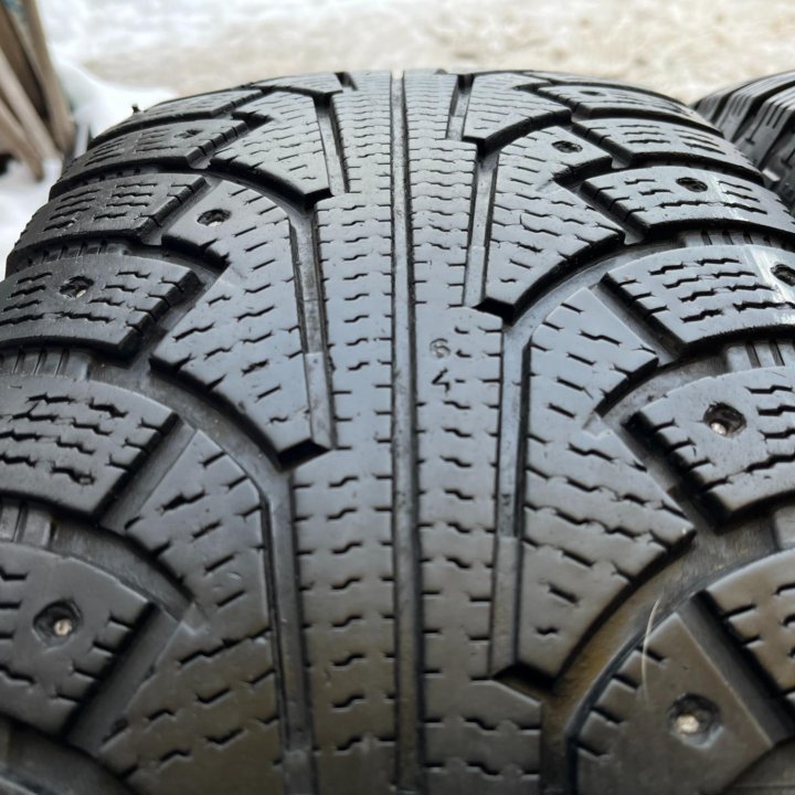 Зима Nokian Hakkapeliitta 5 Suv 245/65 R17 111T