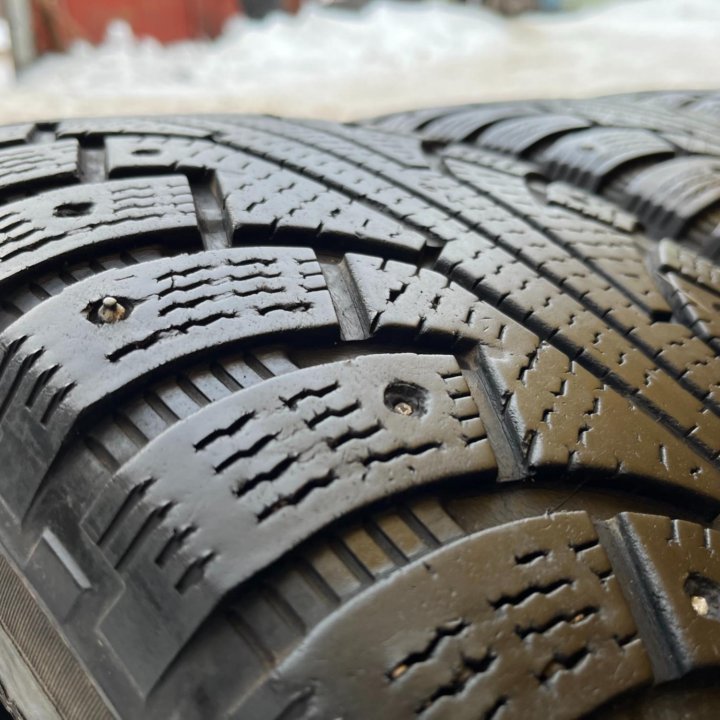 Зима Nokian Hakkapeliitta 5 Suv 245/65 R17 111T