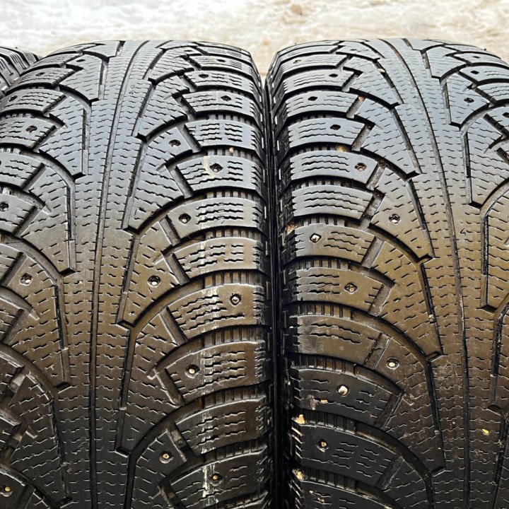 Зима Nokian Hakkapeliitta 5 Suv 245/65 R17 111T