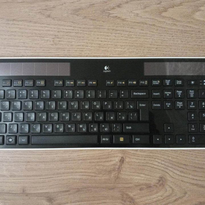 Клавиатура Logitech K750 Solar