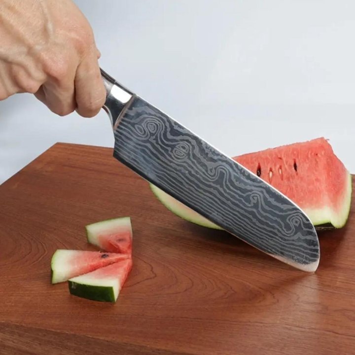 Кухонный нож santoku