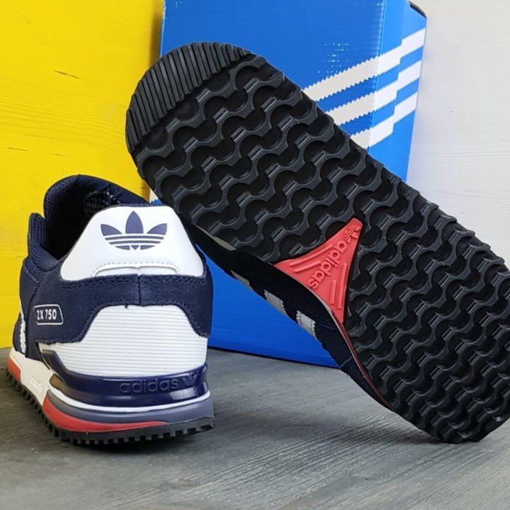 Adidas ZX750 кроссовки новые мужские 