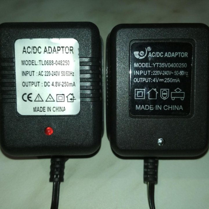 AC/DC Adaptor 4V - 250 mA