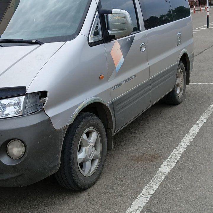 Hyundai H-1 (Starex), 2002