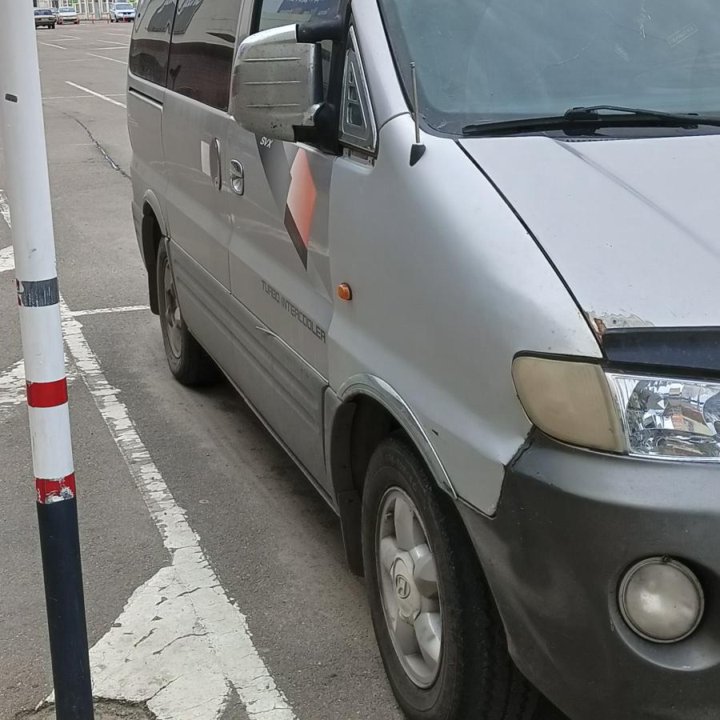 Hyundai H-1 (Starex), 2002