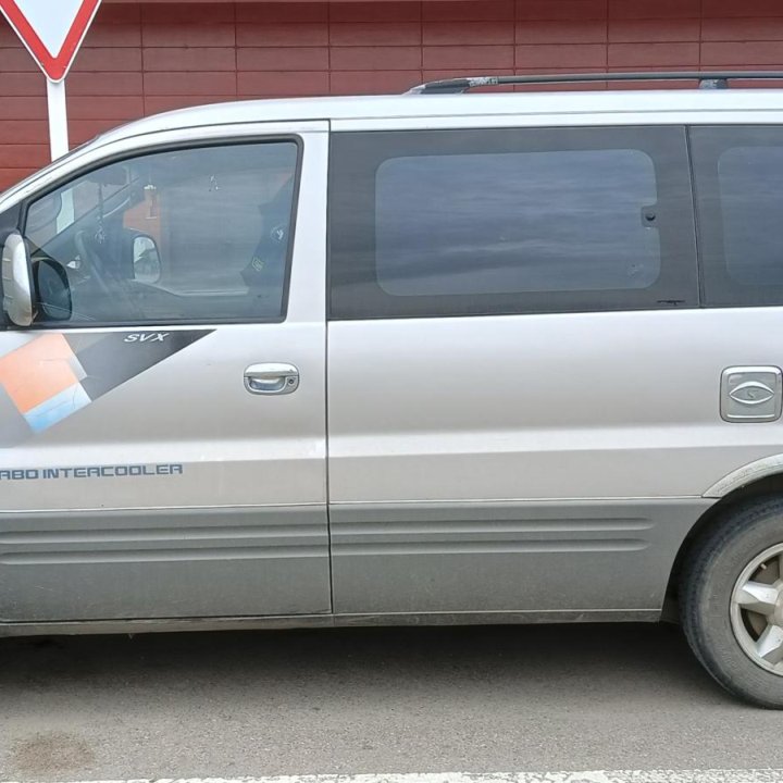 Hyundai H-1 (Starex), 2002