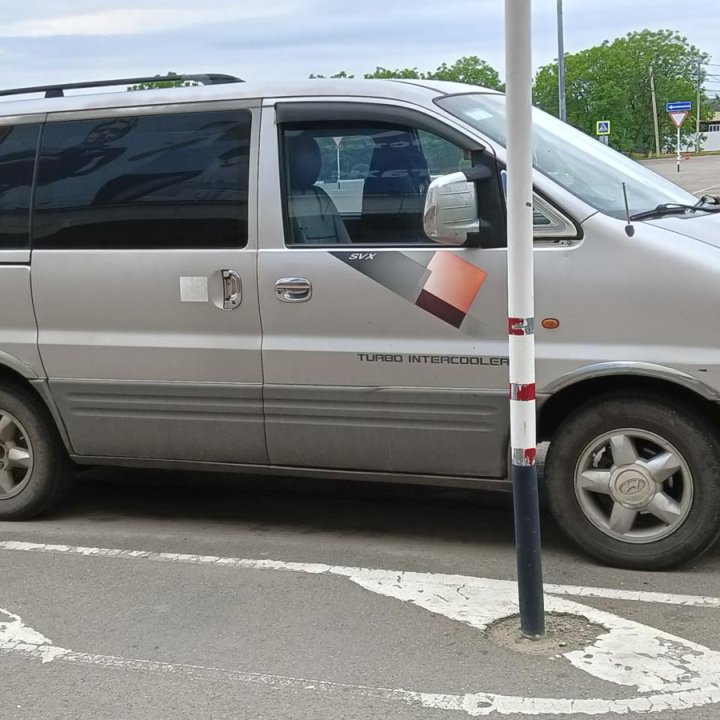 Hyundai H-1 (Starex), 2002