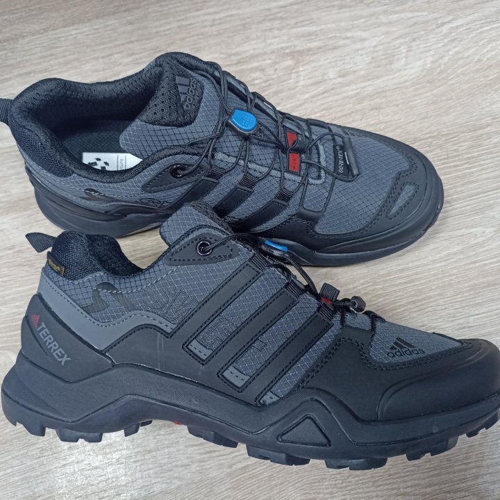 Кроссовки adidas terrex