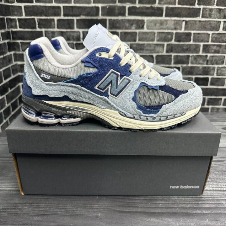 Кроссовки New Balance 2002R