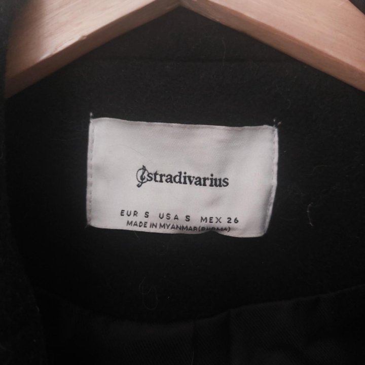 Пальто Stradivarius