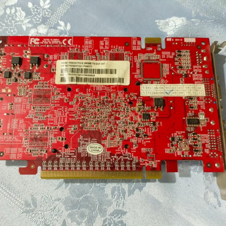 видеокарта PCI-E GeForce 7600GS